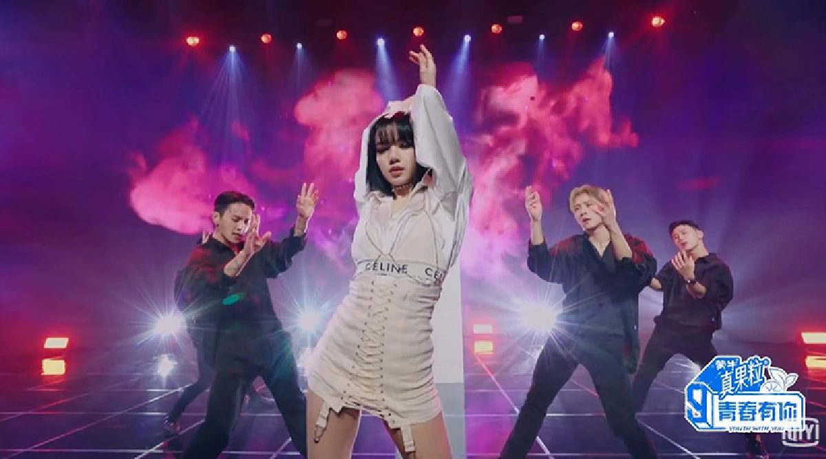 “ลิซ่า BLACKPINK” คัมแบ็กตำแหน่งแดนซ์เมนเทอร์ โชว์เต้นเปิดตัวสุดปัง