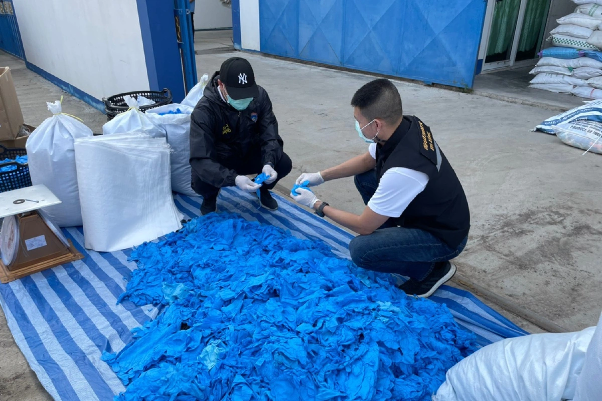 รองผอ.ฝ่ายขายบริษัทประกันชีวิตชื่อดัง บงการย้อมแมวถุงมือยางขาย