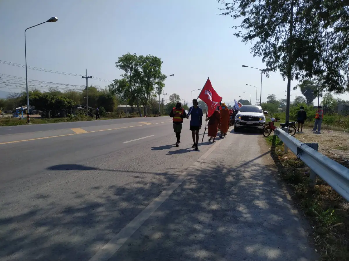 กลุ่มราษฎร"เดินทะลุฟ้า"เข้าปากช่องปักหลักทำกิจกรรมไล่"บิ๊กตู่"