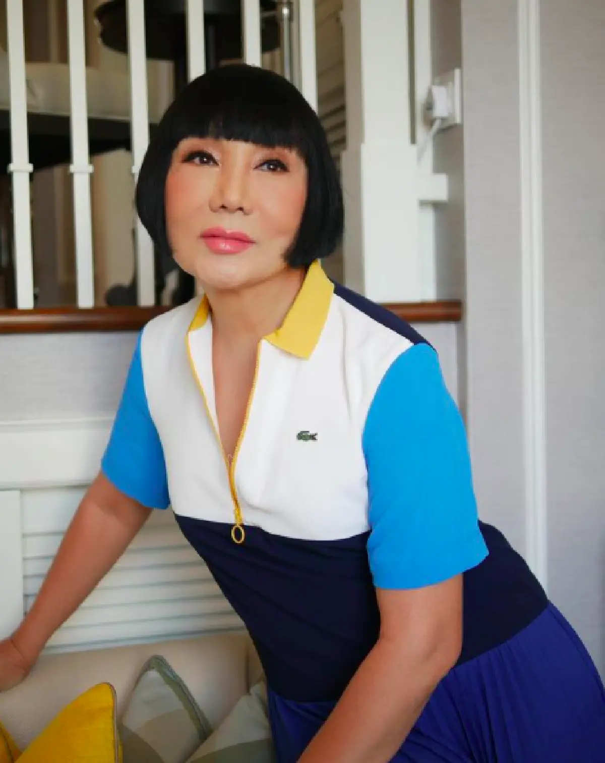 "ม้า อรนภา" อวดความแซ่บในวัย 66 นุ่งชุดว่ายน้ำนอนอาบแดด อวดหุ่นปังริมสระ