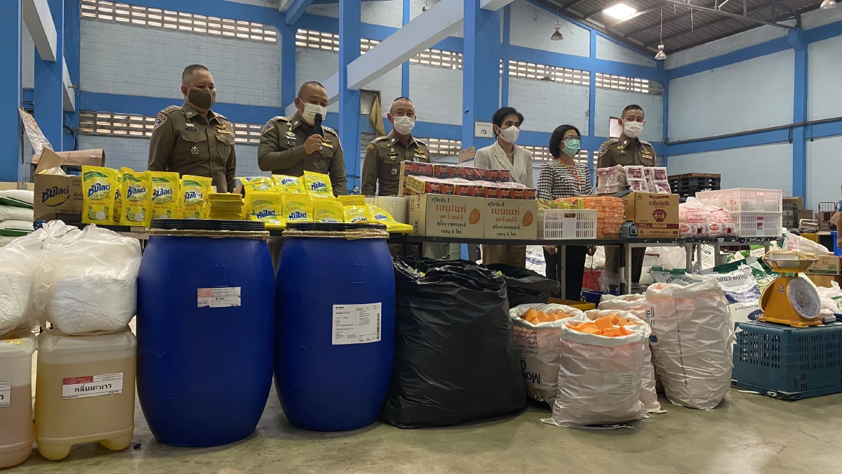 ทลายรง.เถื่อนลักลอบผลิตผงชูรสน้ำยาล้างจานสบู่สวมรอยยี่ห้อดัง