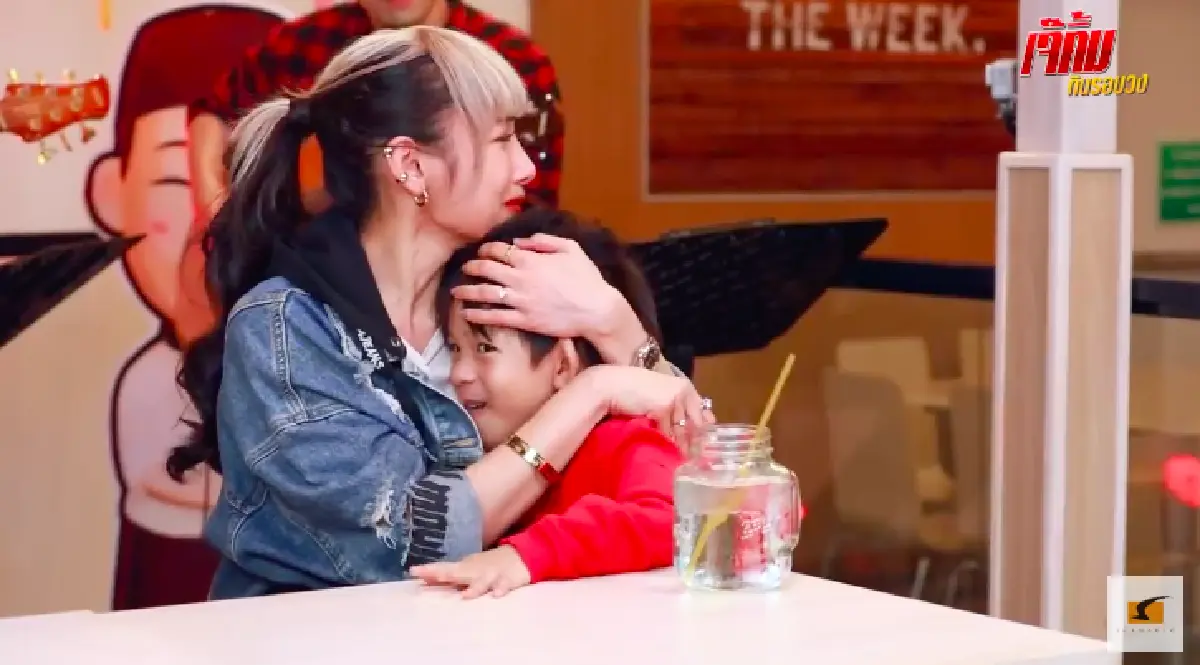 “แพท ณปภา” น้ำตาตกยังตัด “เบนซ์ เรซซิ่ง” ไม่ขาด เขาคือพ่อของลูก! “น้องเรซซิ่ง“ รีบวิ่งเข้ามาปลอบ