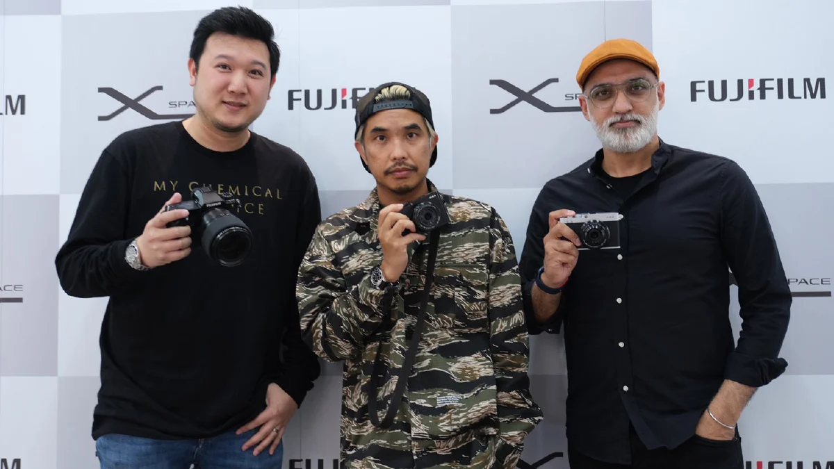 ฟูจิฟิล์มเดินหน้าลุยตลาดกล้องไฮเอนด์ เปิดตัว GFX100S และ X-E4
