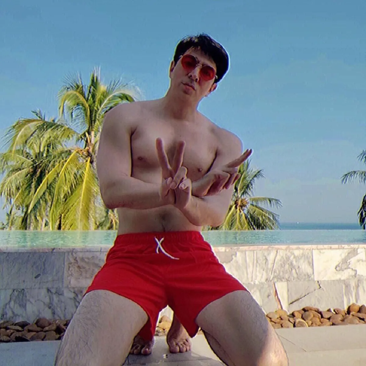 “แซม ยุรนันท์” อวดหุ่นสุดเฟิร์มในวัย 58 ปี ทำแฟนคลับเห็นแล้วใจไม่ดีเลย!