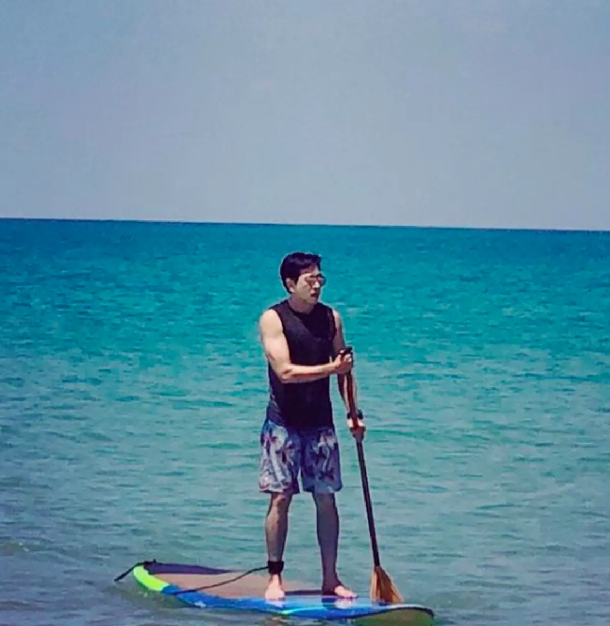 “แซม ยุรนันท์” อวดหุ่นสุดเฟิร์มในวัย 58 ปี ทำแฟนคลับเห็นแล้วใจไม่ดีเลย!