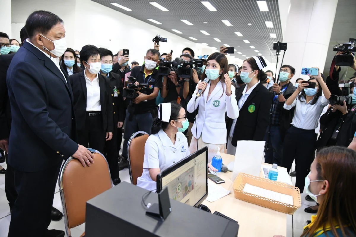 "อัศวิน"ตรวจความพร้อม16รพ.ให้บริการฉีดวัคซีนโควิด