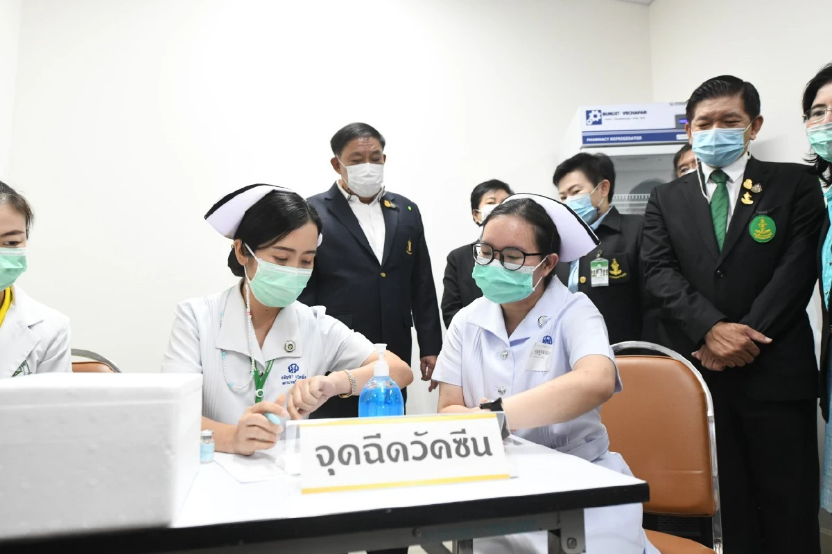 "อัศวิน"ตรวจความพร้อม16รพ.ให้บริการฉีดวัคซีนโควิด