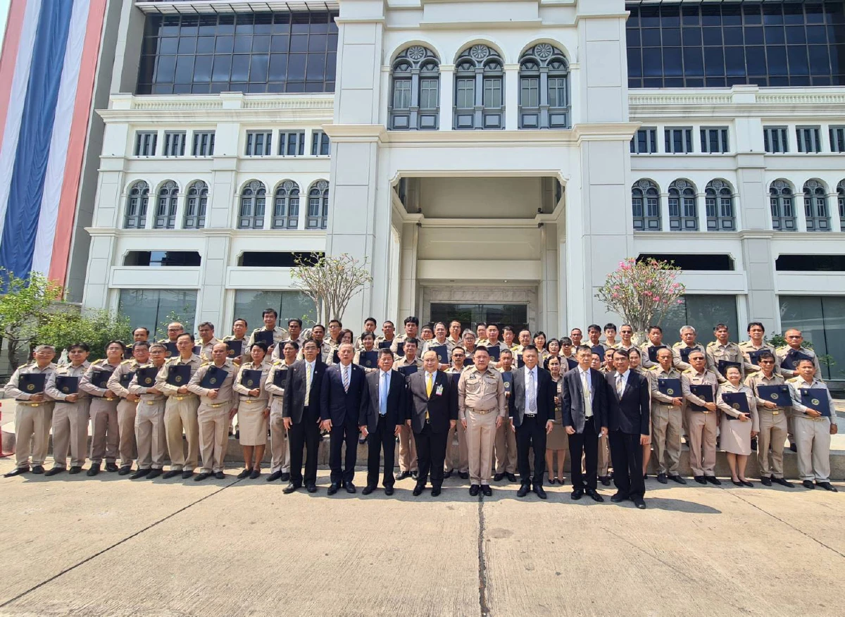 เร็วๆนี้ นายพรพจน์ เพ็ญพาส อธิบดีกรมโยธาธิการและผังเมือง เป็นประธานในพิธีมอบเครื่องหมาย “รักษาดินแดนยิ่งชีพ”