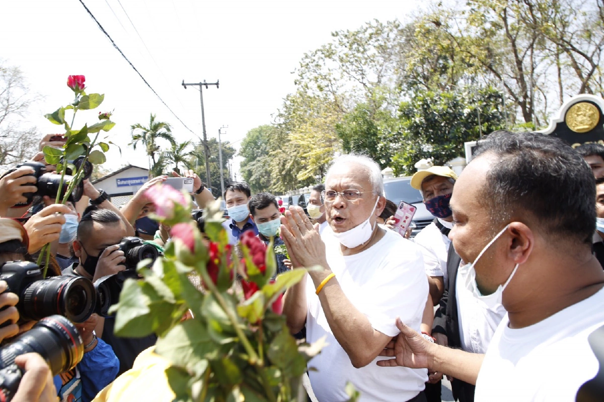 เปิดภาพบรรยากาศ 8แกนนำกปปส.ได้รับการปล่อยตัว