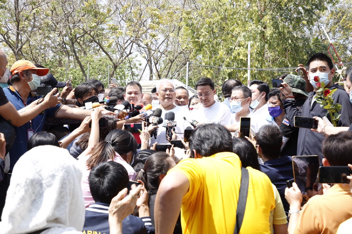 เปิดภาพบรรยากาศ 8แกนนำกปปส.ได้รับการปล่อยตัว