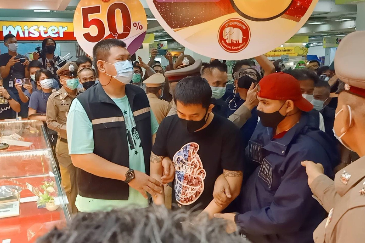 ตำรวจคุม2โจรคู่หูชิงทรัพย์ร้านทองห้างดังทำแผน