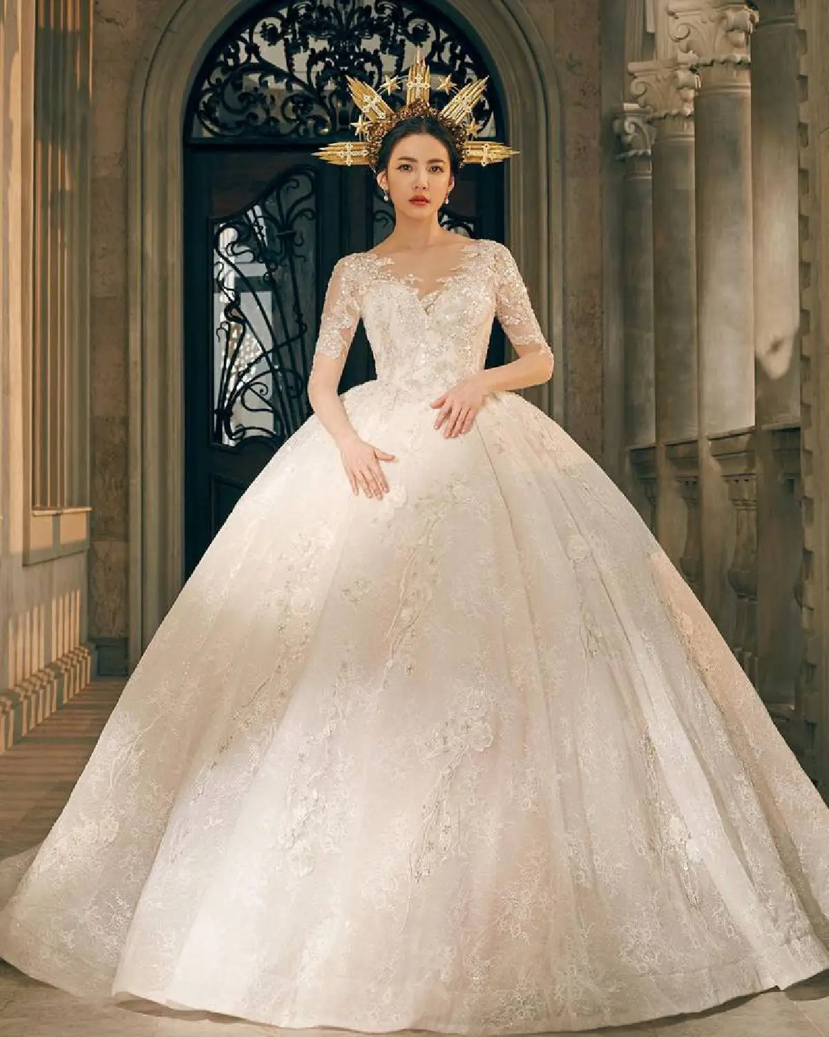 สวยปังดั่งเจ้าหญิง กิ๊บซี่ วนิดา เปล่งประกายถ่ายแฟชั่นชุดเจ้าสาวสุดอลังการ 