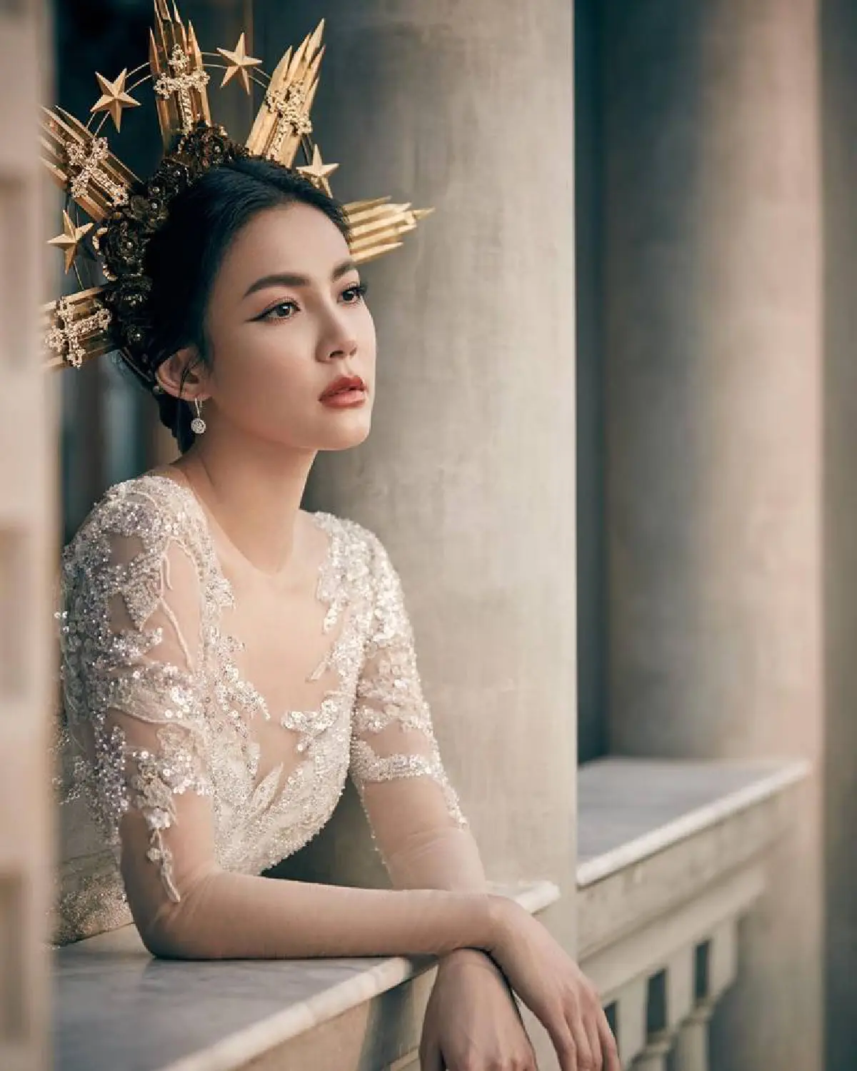 สวยปังดั่งเจ้าหญิง กิ๊บซี่ วนิดา เปล่งประกายถ่ายแฟชั่นชุดเจ้าสาวสุดอลังการ 