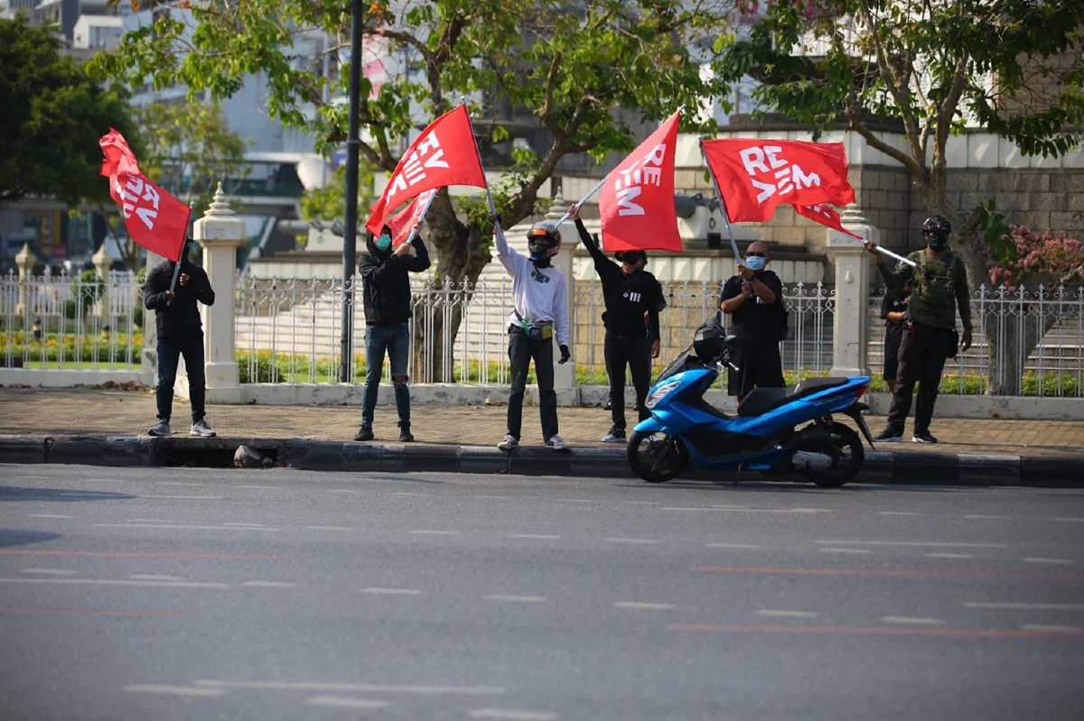 ชมภาพชุดม็อบ"REDEM" ชุมนุมอนุสาวรีย์ชัยฯ