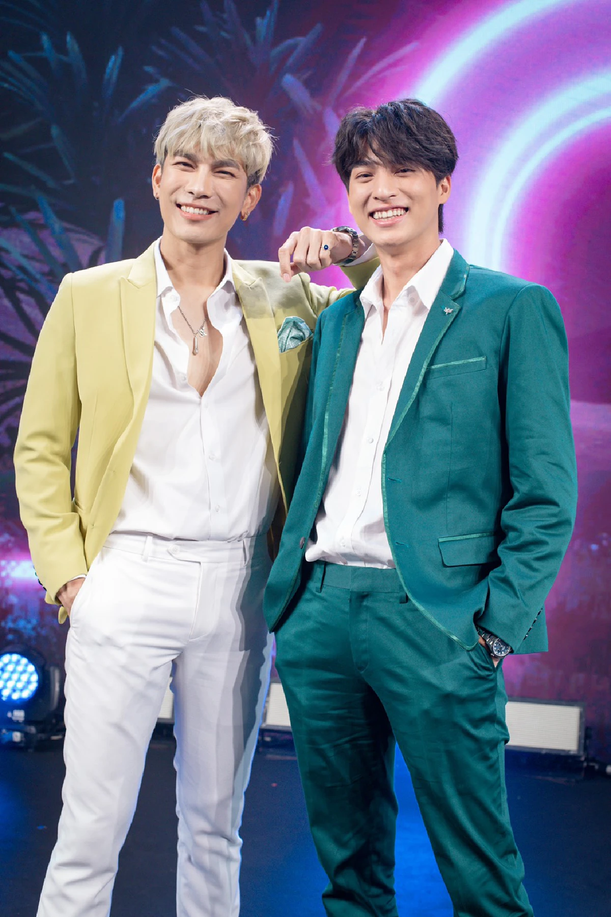 แฟนคลับจากทั่วโลกแห่ร่วมงาน “TharnType Wedding Day Special” ส่งท้าย “ธาร-ไทป์”