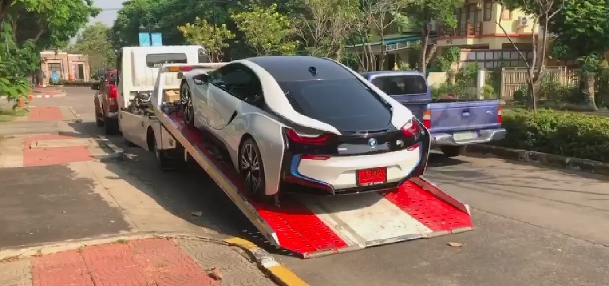 “เพชร สหรัตน์” เอาชนะทุกคำดูถูก! ขายปลาร้าจนรวย ถอยรถหรูราคา 12 ล้าน 