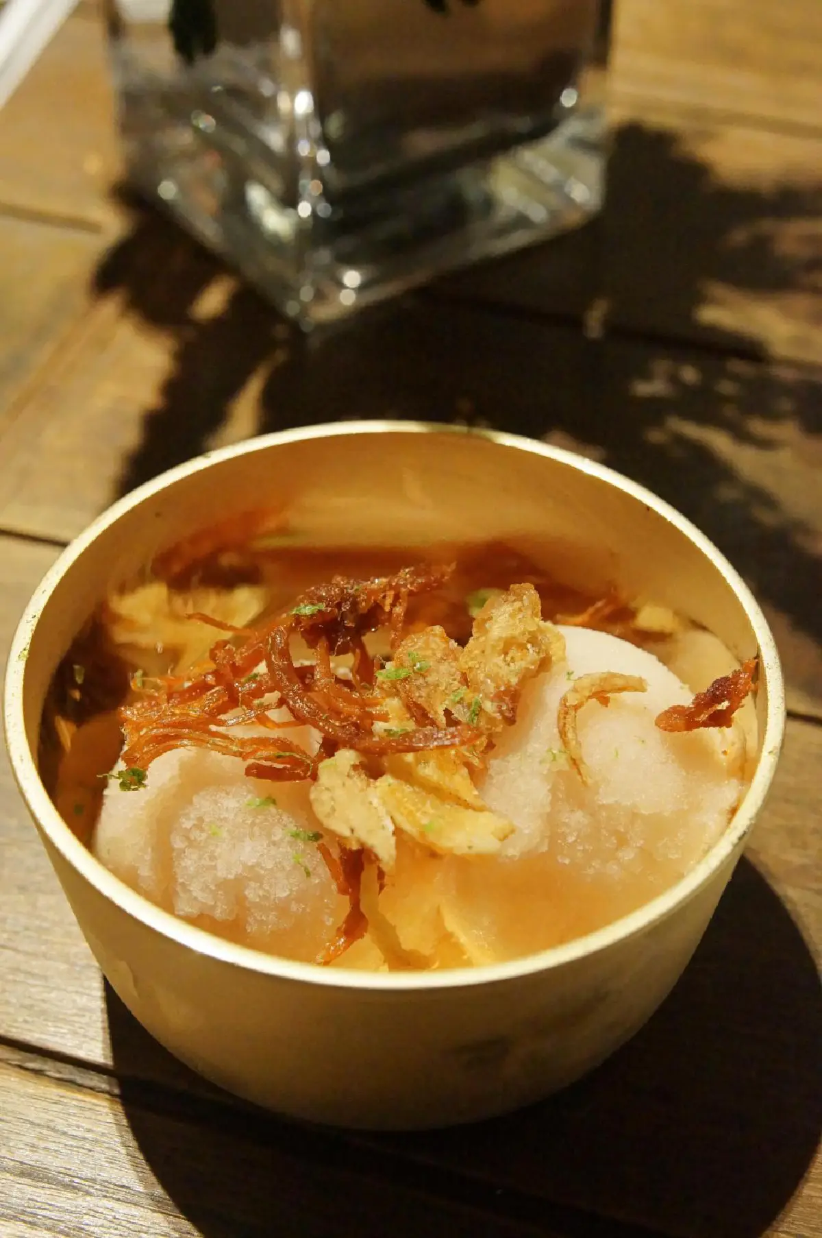 ชิม 'ข้าวแช่โบราณ' ตำรับไทยในฤดูร้อน ณ ห้องอาหาร สยาม ที รูม 