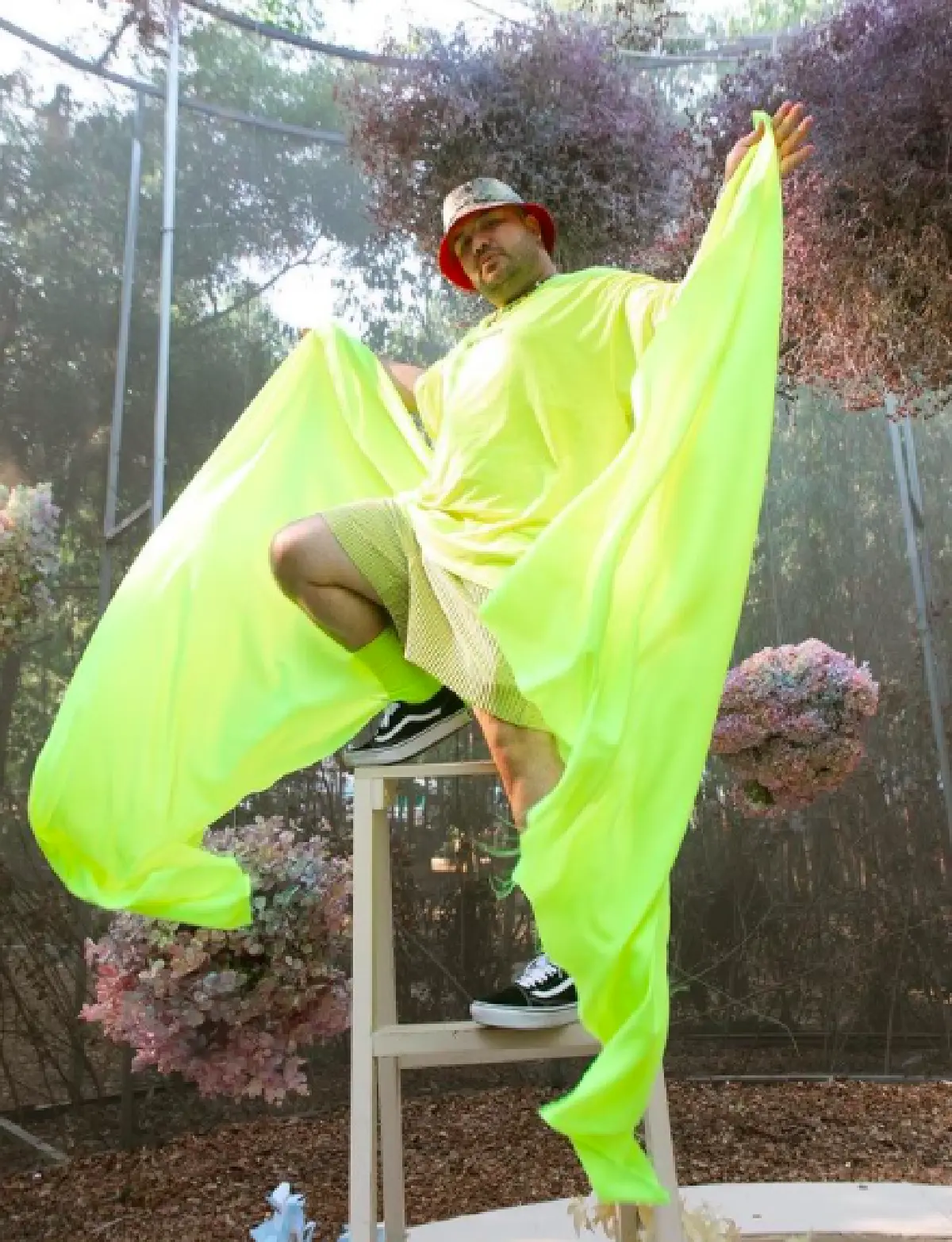 “โอ๊ต ปราโมทย์” โพสต์ท่ากับผ้า นึกว่านางแบบมาเองจริตมาเต็มสุดๆ