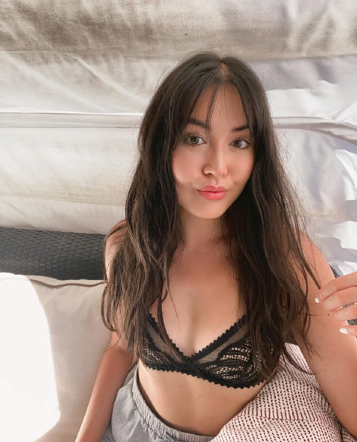  “เจด้า” ฮอตเว่อร์!! จัดเต็มความแซ่บนุ่งบิกินีตัวจิ๋วอวดบั้นท้าย 