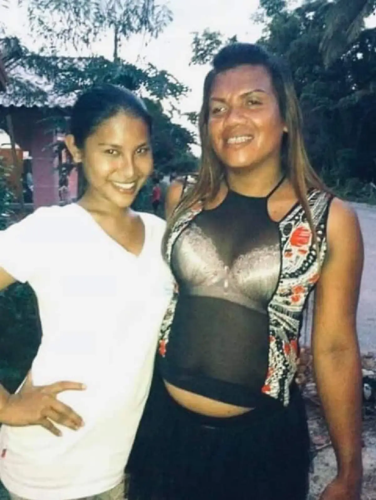 สวยความโป๊ะเป็นศูนย์! แม่หญิงลี-ลินดา เนรมิตลุคสุดปังโดย ป้อม วินิจ 