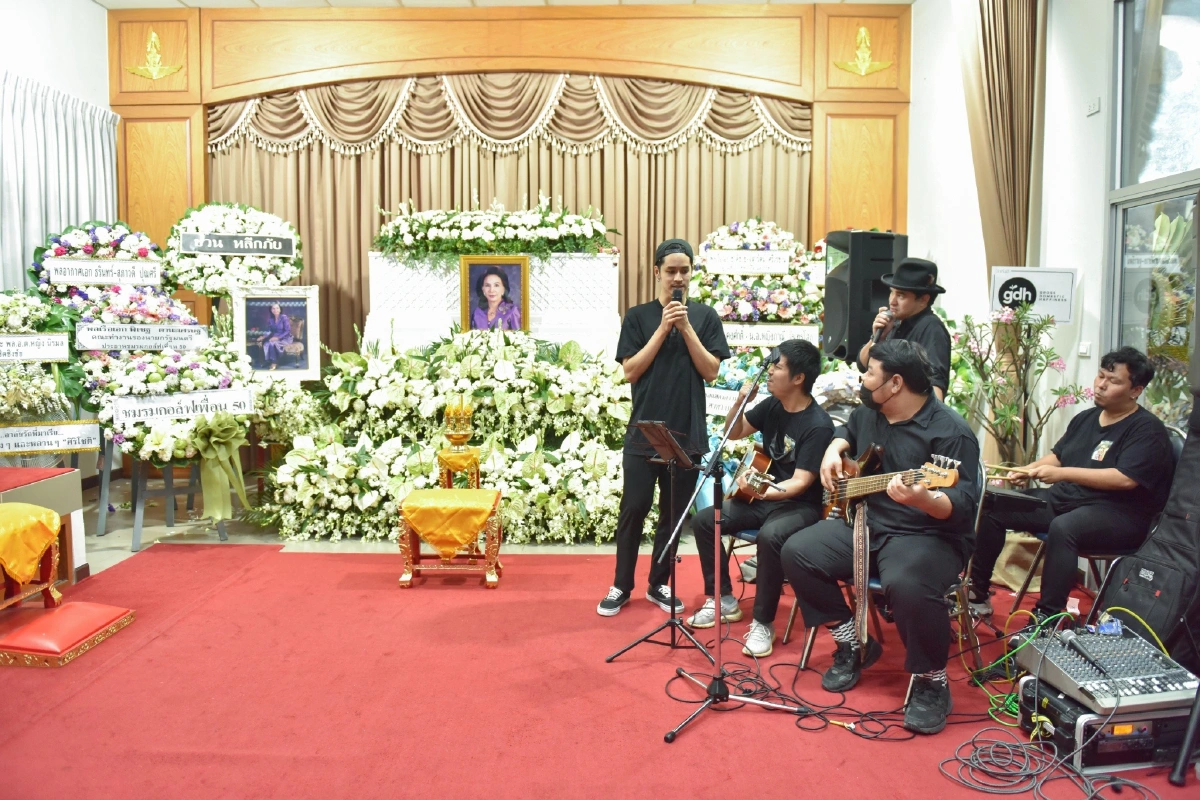 เก้า จิรายุ แท็กทีมเพื่อนร้องเพลงอาลัยรักส่ง คุณยายมาเรีย เป็นครั้งสุดท้าย