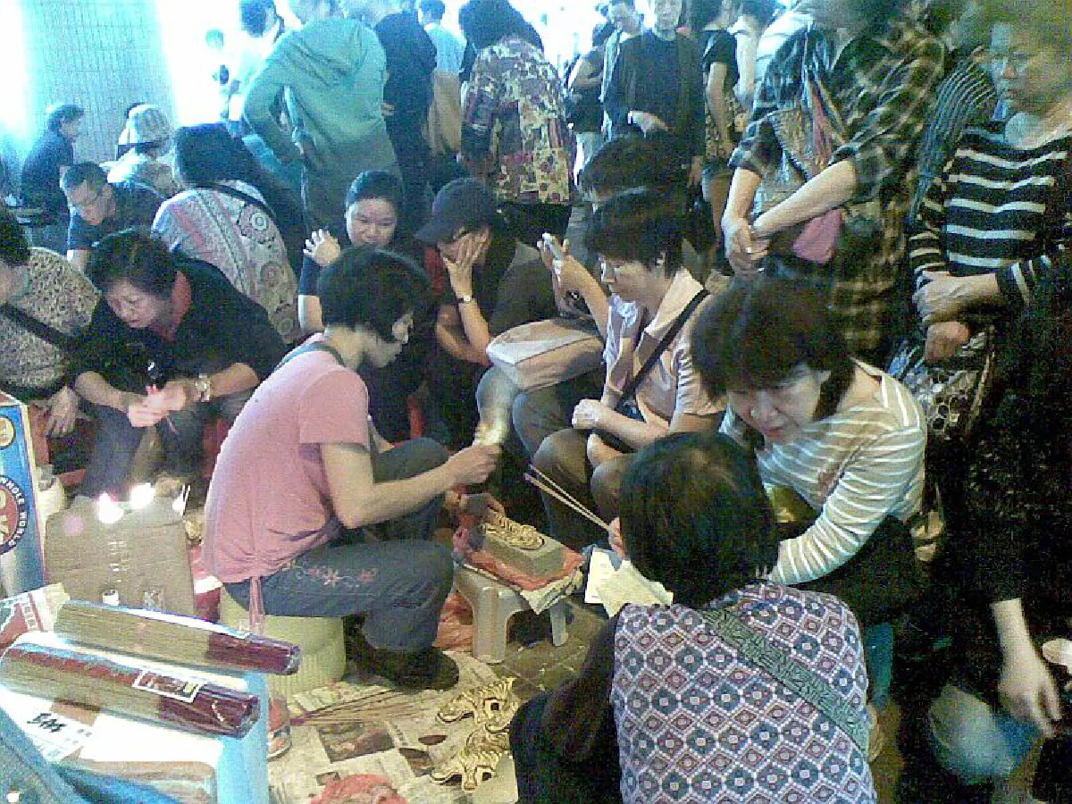 ส่องสายมูฮ่องกง ธุรกิจรับสาปแช่งทางออกยุคโควิด