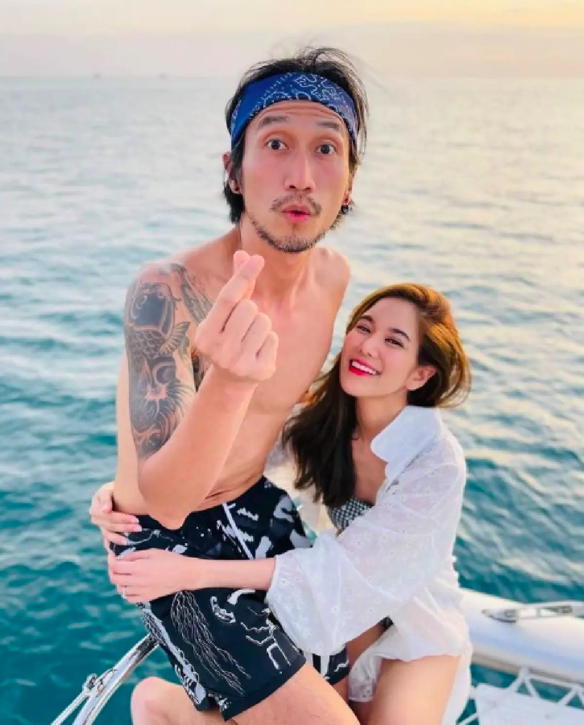 “ก้อย” ปลื้มปริ่มใจ “ตูน” เข้ารับพระราชทานเครื่องราชอิสริยาภรณ์ชั้นสายสะพาย