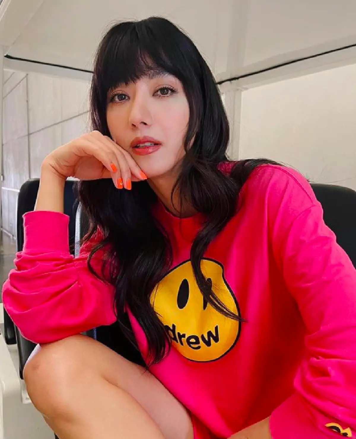 “ไอซ์ อภิษฎา” มาในลุคใหม่สุดปัง หน้าเด็กลง แถมคล้าย “ลิซ่า Blackpink”