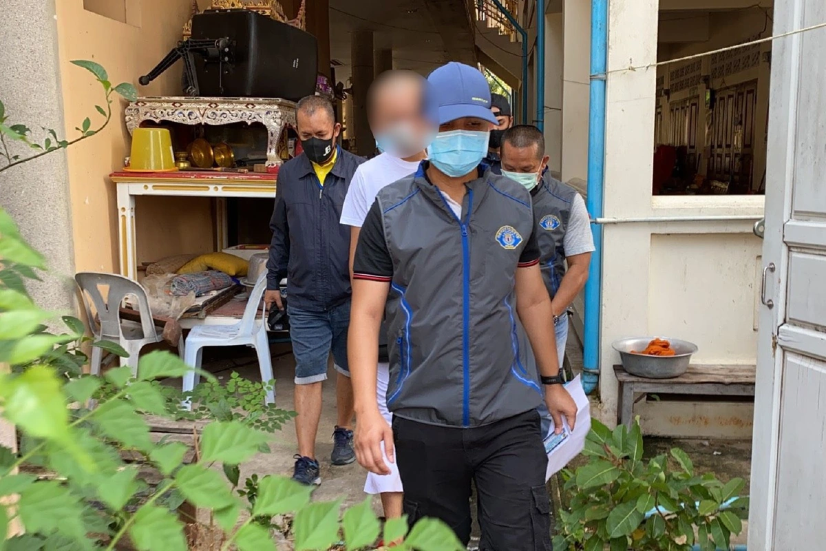 ขาใหญ่ค้ายาบ้าบวชได้วันเดียว! กองปราบตามรวบตัวได้ถึงวัด