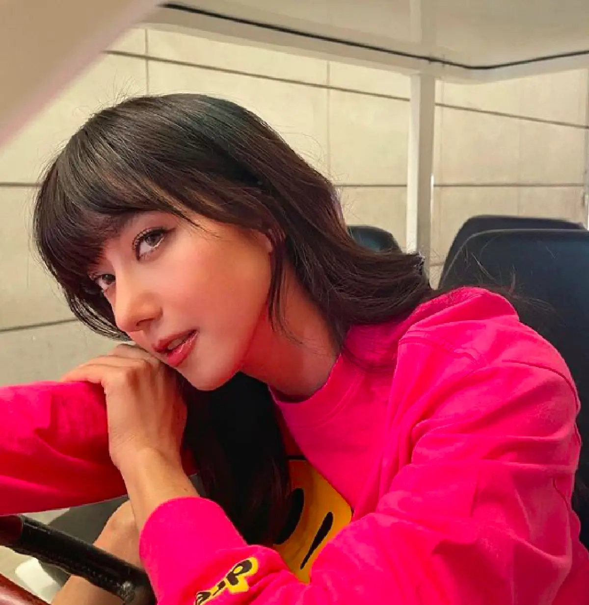 “ไอซ์ อภิษฎา” มาในลุคใหม่สุดปัง หน้าเด็กลง แถมคล้าย “ลิซ่า Blackpink”