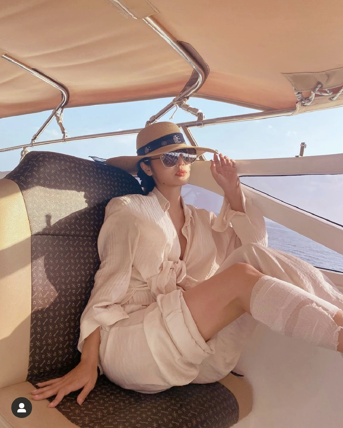 กระแต อาร์สยาม ตอบทุกคำถาม! ทำไมไม่พัก..เที่ยวต่อไม่รอแผลหาย