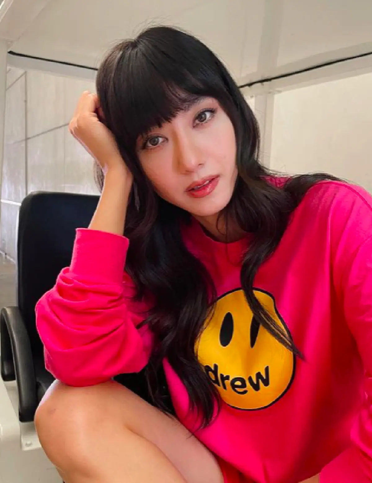 “ไอซ์ อภิษฎา” มาในลุคใหม่สุดปัง หน้าเด็กลง แถมคล้าย “ลิซ่า Blackpink”