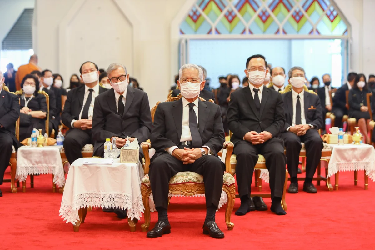  ม.ขอนแก่นถวายรางวัลพระธาตุพนมทองคำ แด่หลวงพ่อวิริยังค์ผู้มีผลงานด้านวิชาสมาธิ