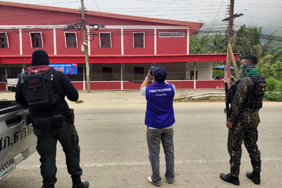 คนร้ายป่วนยะลาลอบเผายางรถพ่นสีสเปรย์ขโมยกล้องวงจรปิด