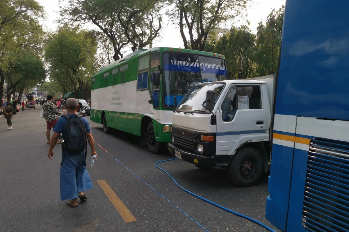 เดินทะลุฟ้าV.2ถึงทำเนียบฯประกาศปักหลักยาว