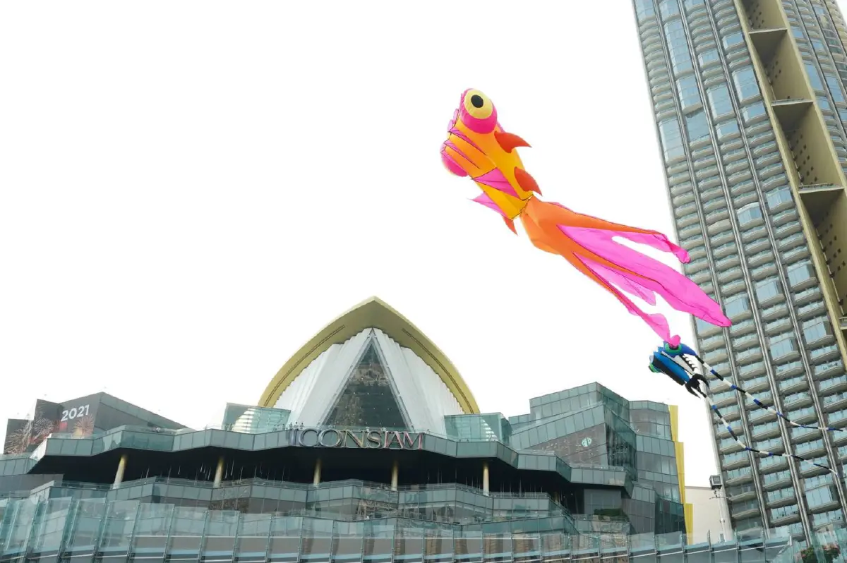 เล่นว่าวรับลมร้อน พร้อมชมการแสดงจากนักบินว่าวระดับนานาชาติ