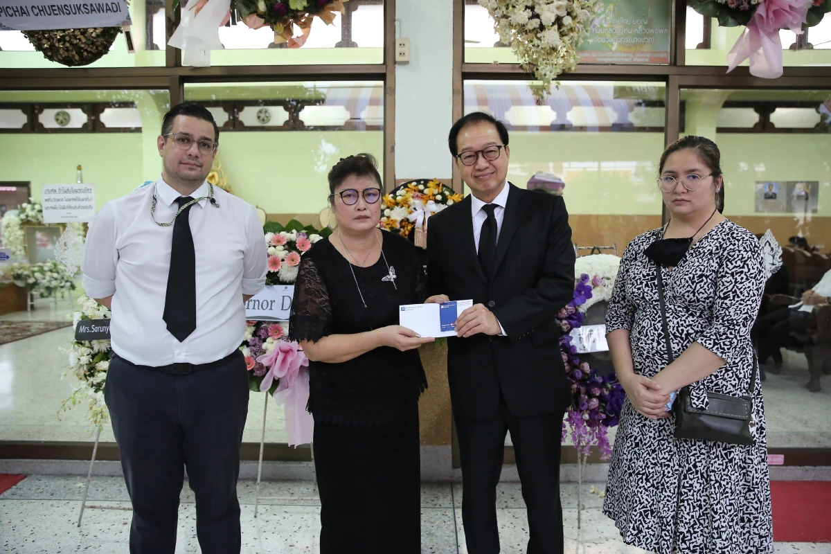  ผู้บริหารบางกอกโพสต์ร่วมไว้อาลัย โจฮานเนส เบอร์นาร์ดุ๊ส ฟันเดอร์ลินเดน