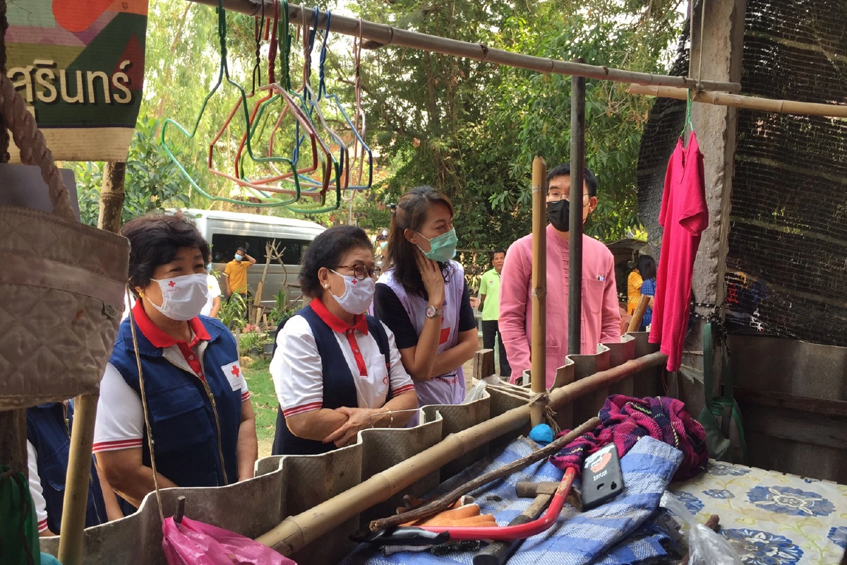 3 ชีวิตยายหลานรอดแล้ว!หลายหน่วยงานระดมช่วยสร้างบ้านใหม่