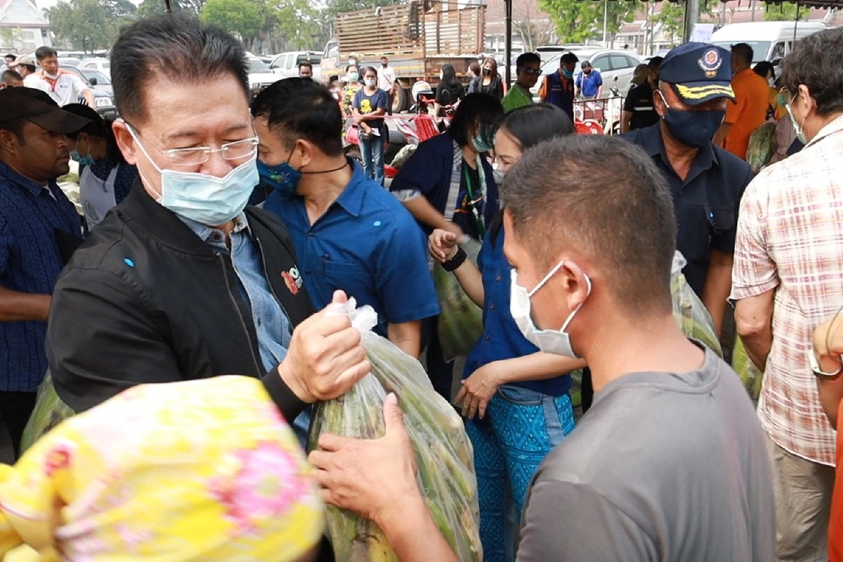 ช่วยระบายผลผลิต!โคราชจัดงานข้าวโพดหวานต้มแจกฟรีกว่า2ตัน 