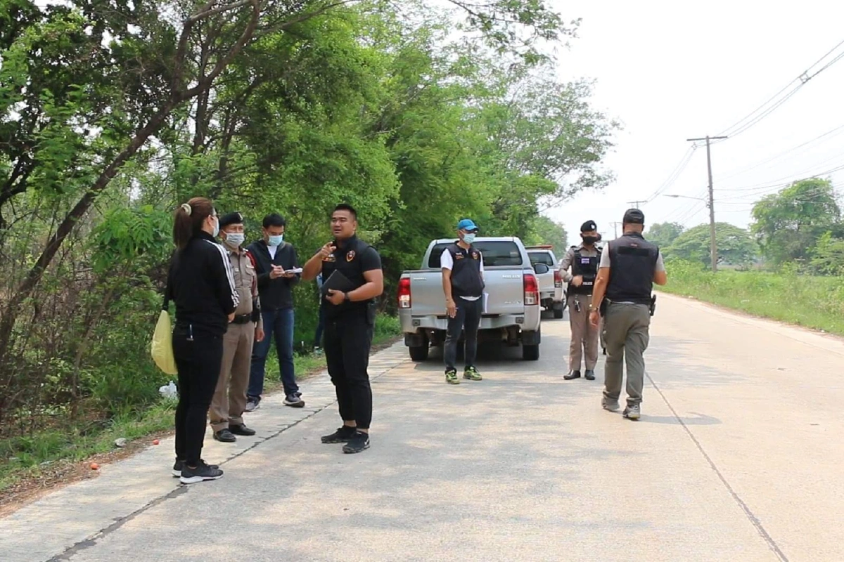 ภัยสังคม!ล่าหนุ่มสวมฮู้ดปิดบังใบหน้าไล่จับหน้าอกสาวที่เปลี่ยว