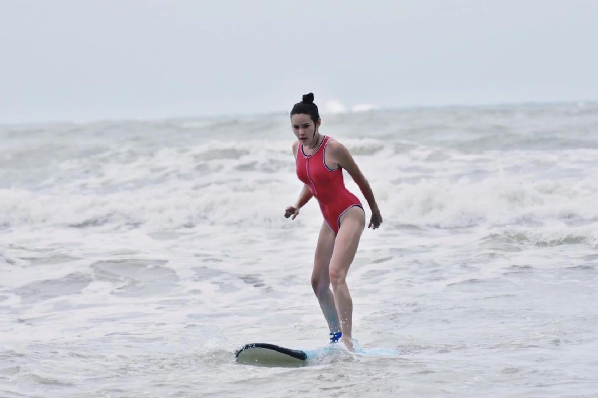 ร้อนฉ่าไฟลุก! หญิง รฐา ปล่อยภาพชุดว่ายน้ำสุดเซ็กซี่ขยี้ทั้งใจ