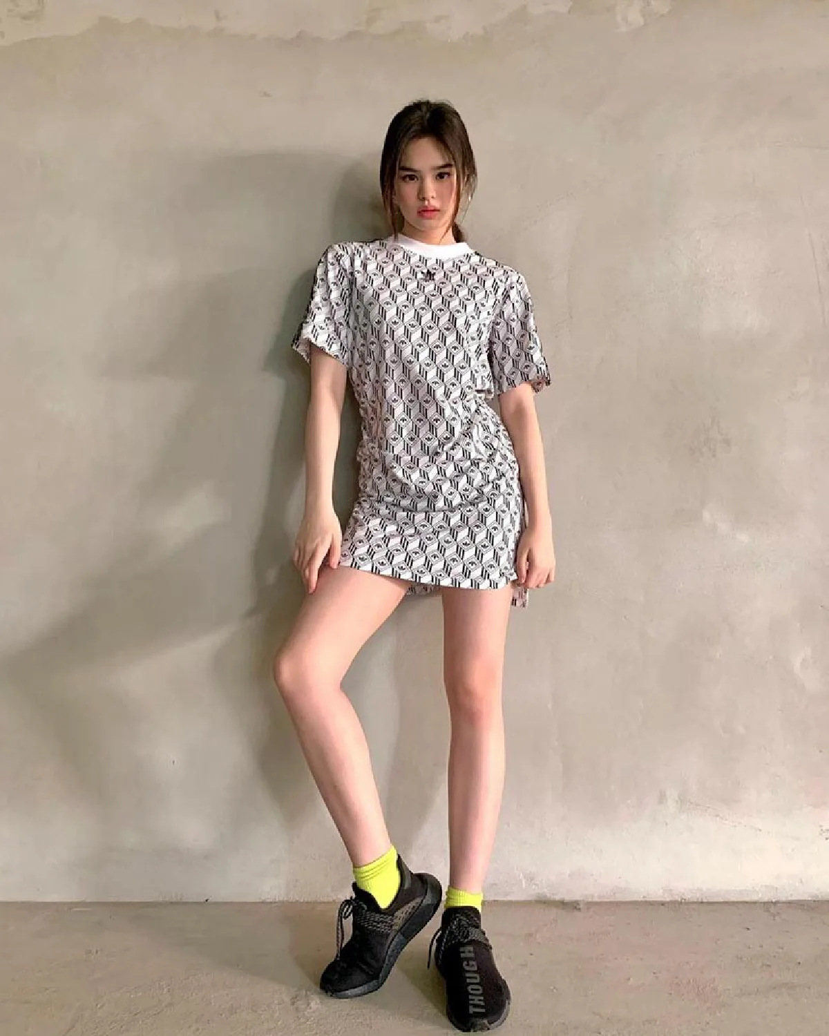 ออร่ากระจาย! น้องแอลลี่ อชิรญา ฉลองวันเกิด 17 ปียิ่งโตยิ่งสวย