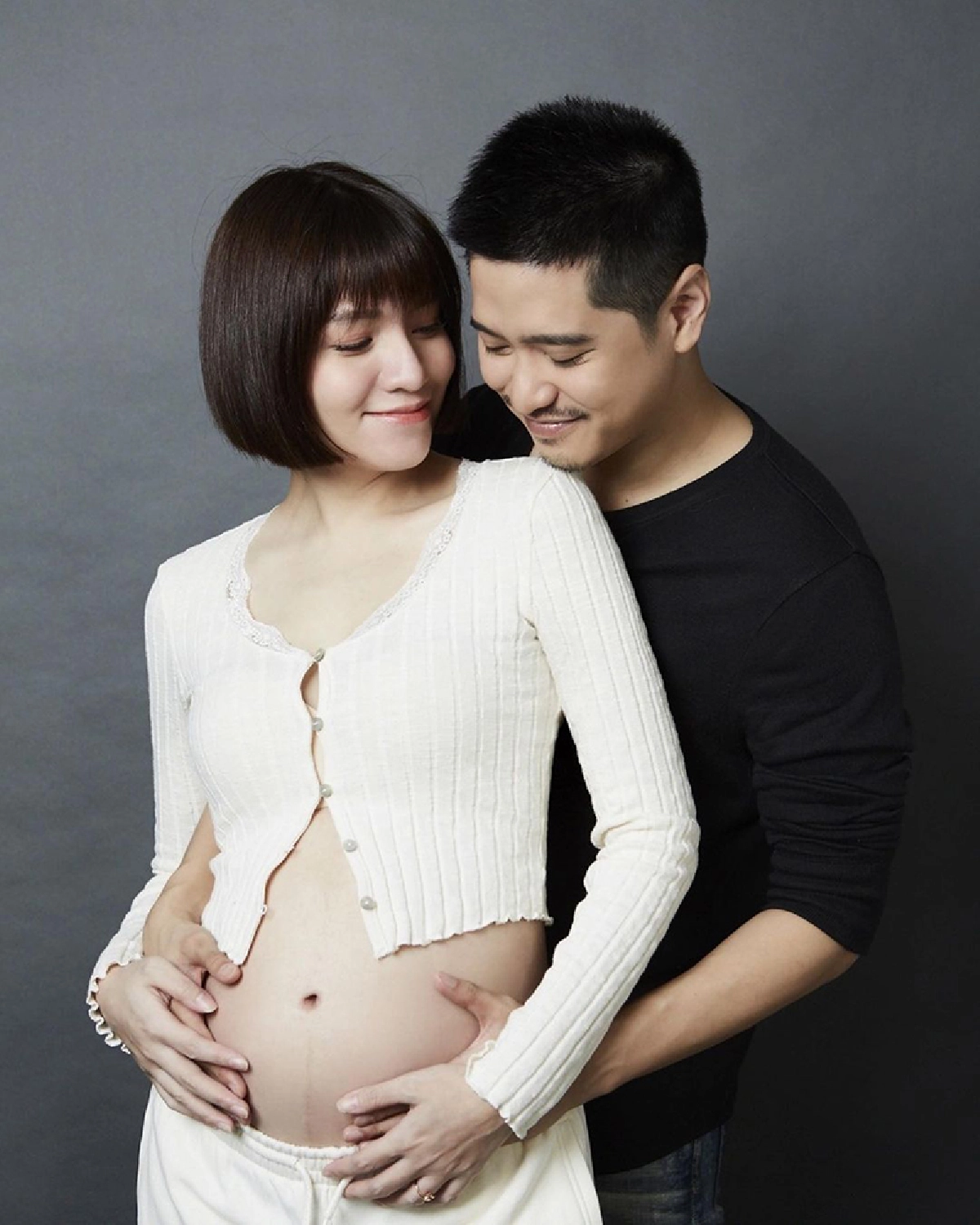 ว่าที่คุณแม่ จ๊ะ จิตตาภา นุ่งบิกินี่อวดท้องโตสวยเปล่งปลั่ง