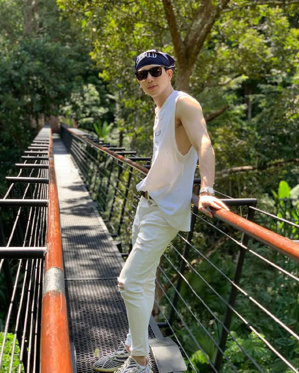 อะไรยังไง? ตงตง โพสต์ภาพหวานคู่ เบสท์ ลูกสาวสมรักษ์ คำสิงห์