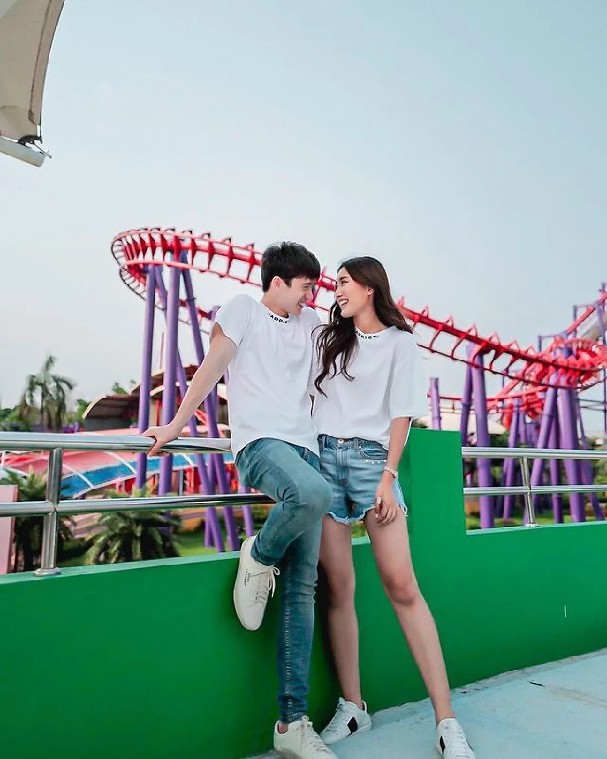 อะไรยังไง? ตงตง โพสต์ภาพหวานคู่ เบสท์ ลูกสาวสมรักษ์ คำสิงห์