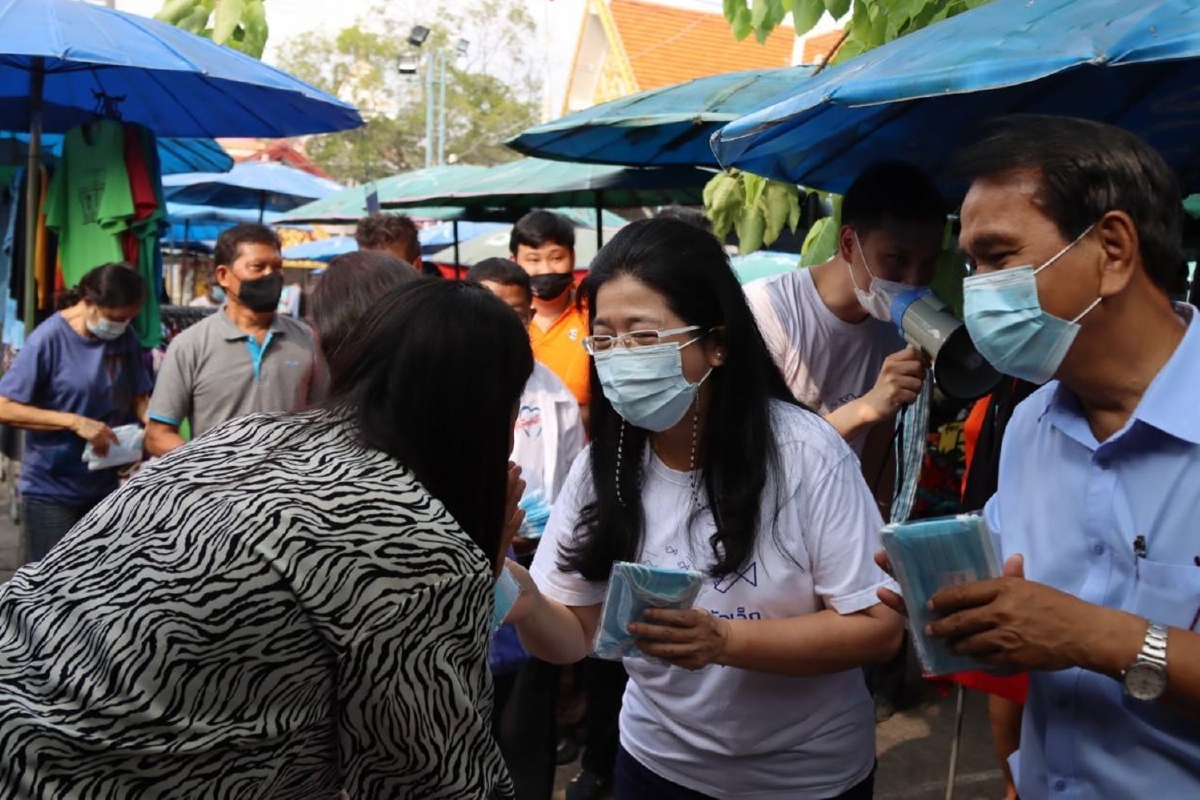 สุดารัตน์ติงเจ้าหน้าที่ตั้งสิ่งกีดขวางใกล้สนามสอบโยนภาระให้นักเรียน สุดารัตน์ติงเจ้าหน้าที่ตั้งสิ่งกีดขวางใกล้สนามสอบโยนภาระให้นักเรียน
