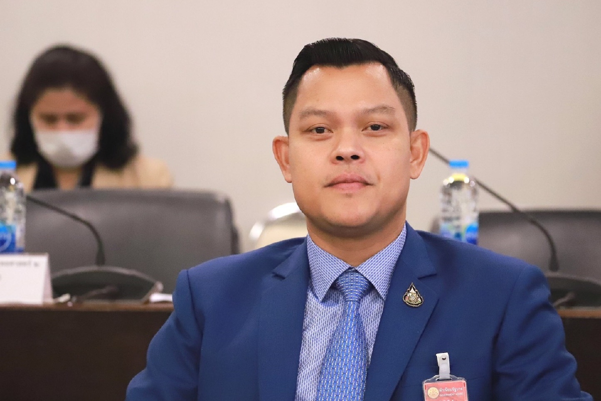 "ธนกร"โต้ "สุดารัตน์" ลั่นรัฐบาลจริงใจแก้รัฐธรรมนูญ "ธนกร"โต้ "สุดารัตน์" ลั่นรัฐบาลจริงใจแก้รัฐธรรมนูญ