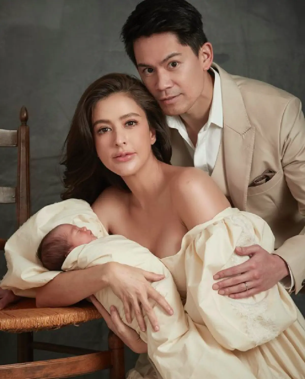 “ศรีริต้า” เผยภาพครอบครัวสุดปัง! หลังคลอดลูกชาย พร้อมตั้งชื่อ  “กวินท์ อัศวิน"