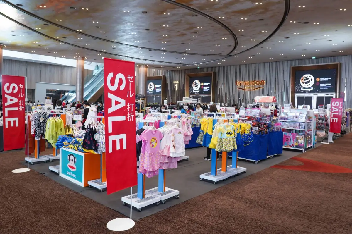 "ICONSIAM S.O.S.SALE 2021" มหกรรมลดกระหน่ำสินค้าแบรนด์ดัง