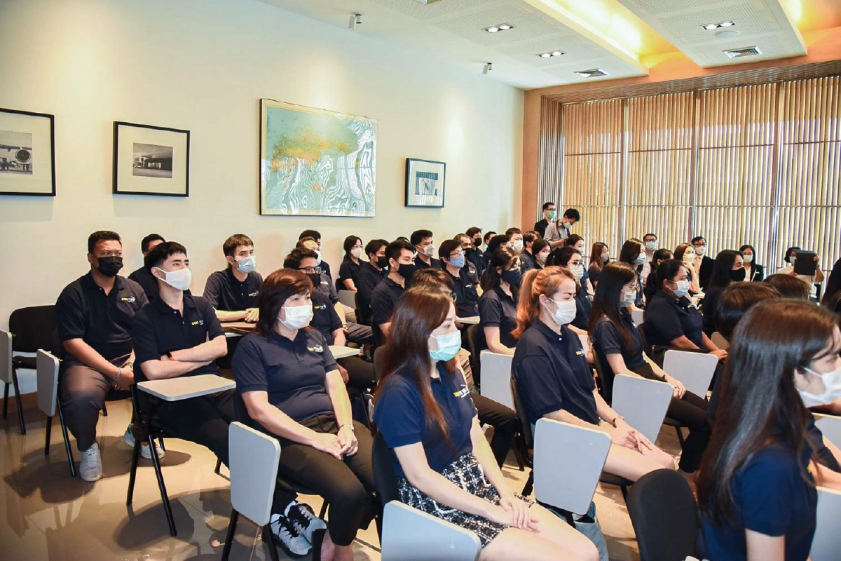 รมช.แรงงานติดอาวุธป.ตรีป้อนอุตสาหกรรมโลจิสติกส์